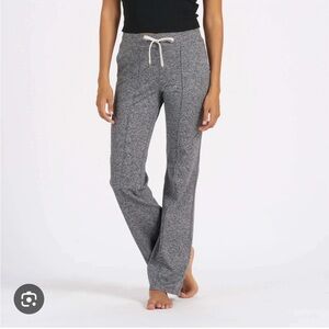 Vuori Halo Wide Leg Flare Pant, heather grey